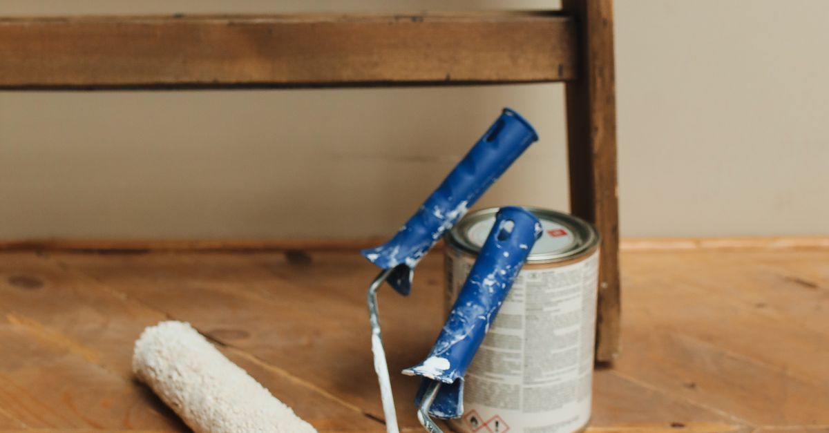 How to Assess the Experience of a Roller Door Repair Professional?